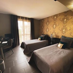 Zimmer mit zwei Einzelbetten